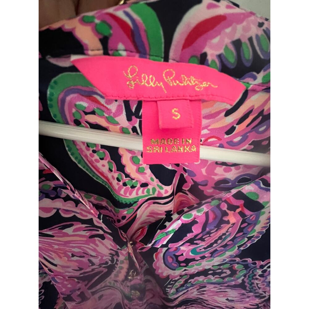 Lilly Pulitzer top, long sleeve, Flock to the top, flamingo paisley, buttons, SM - Picture 2 of 5